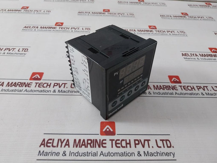 Honeywell Dc1040Cl-31200B-e Pid Temperature Controller 4-20Ma 0.0-100.0