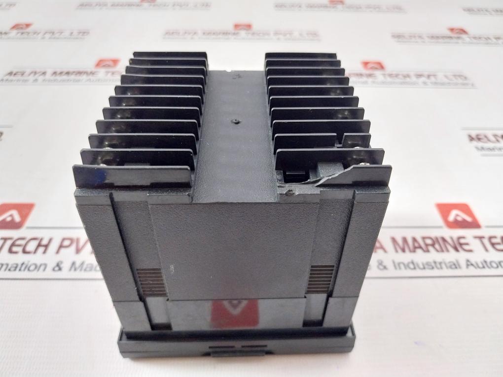 Honeywell Dc1040Cl-31200B-e Pid Temperature Controller 4-20Ma 0.0-100.0