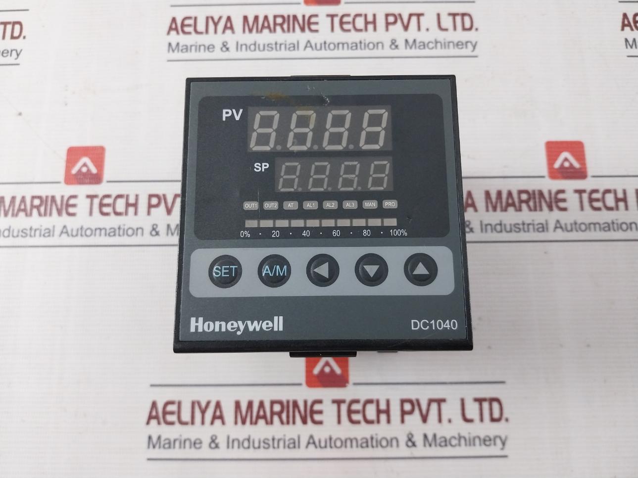 Honeywell Dc1040Cr-102000-e Pid Temperature Controller 24 Vdc