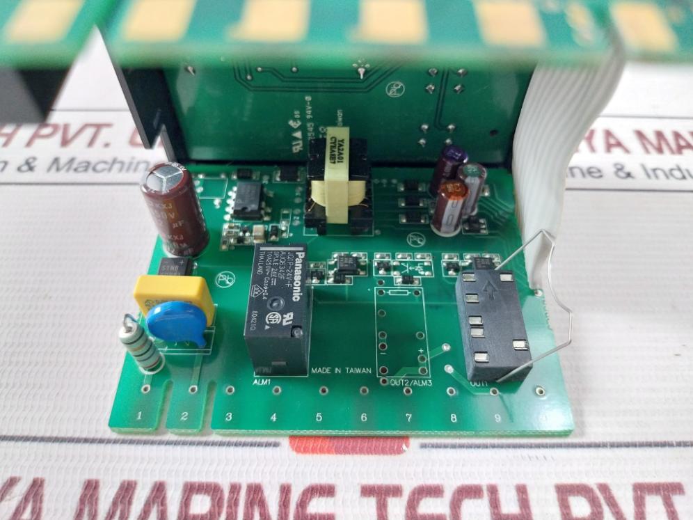 Honeywell Dc1040Cr-102000-e Pid Temperature Controller 24 Vdc