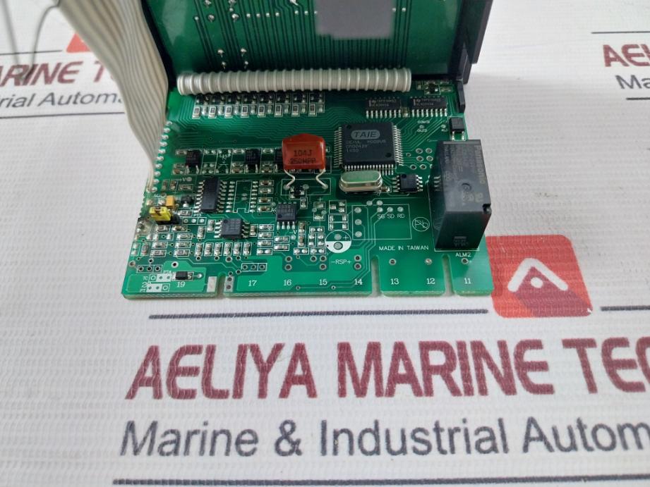 Honeywell Dc1040Cr-102000-e Pid Temperature Controller 24 Vdc