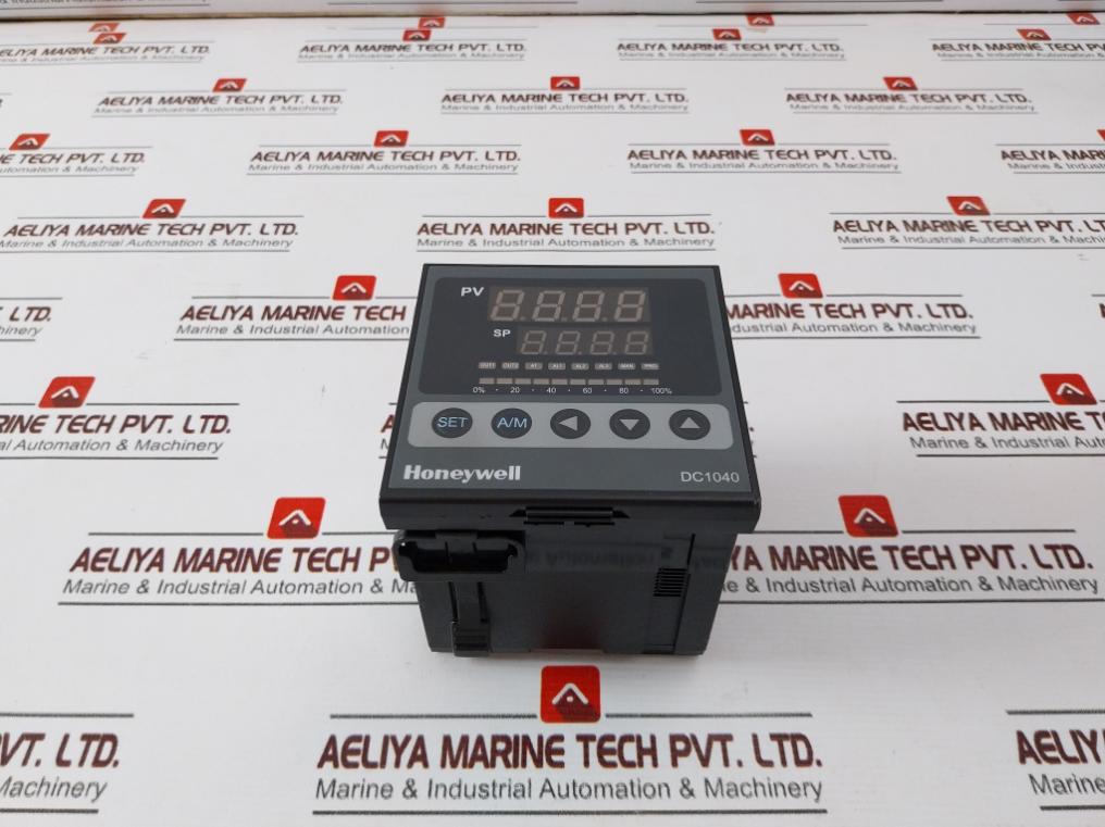 Honeywell Dc1040Ct-30200B-e Pid Temperature Controller Amb Temp 50C Max