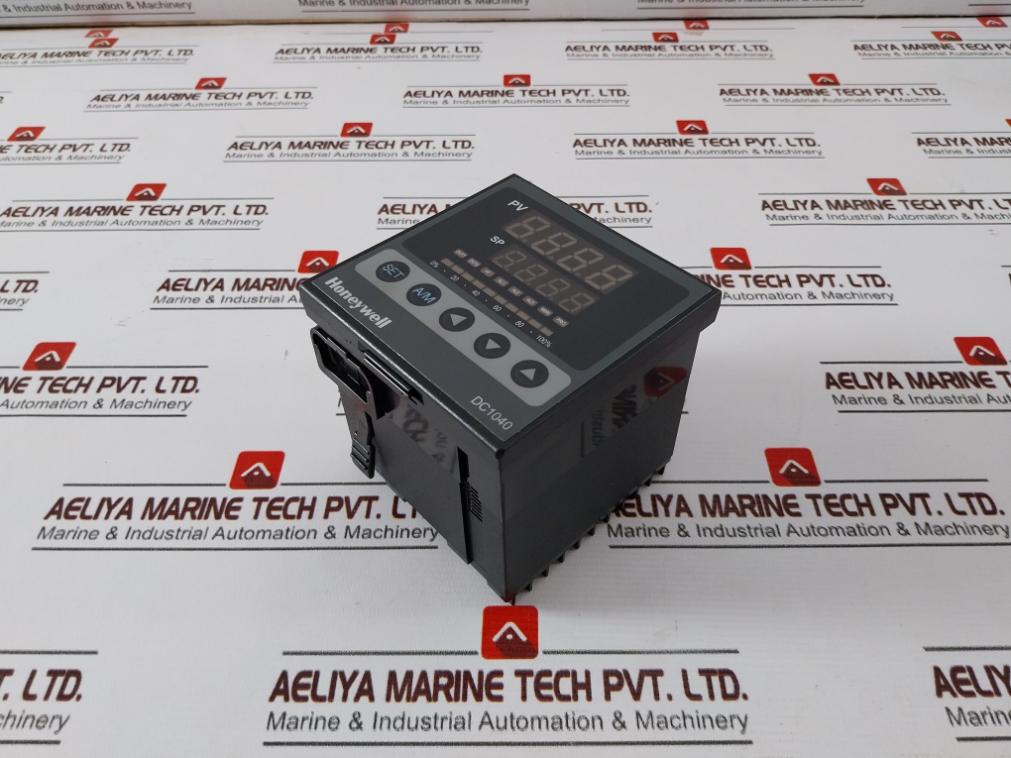 Honeywell Dc1040Ct-30200B-e Pid Temperature Controller Amb Temp 50C Max