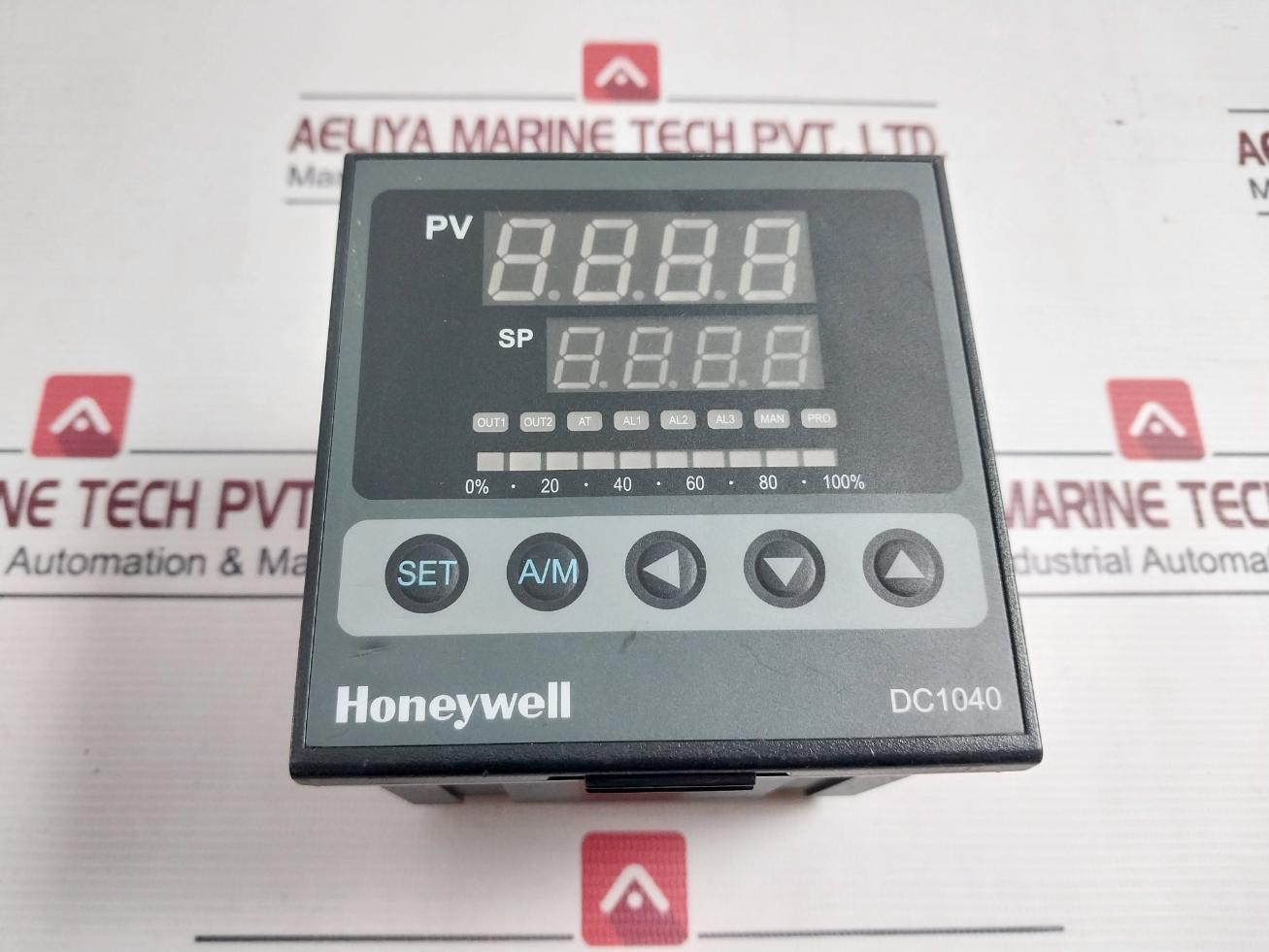 Honeywell Dc1041Cl-30200B-e Digital Temperature Controller 4-20Ma Dc24V