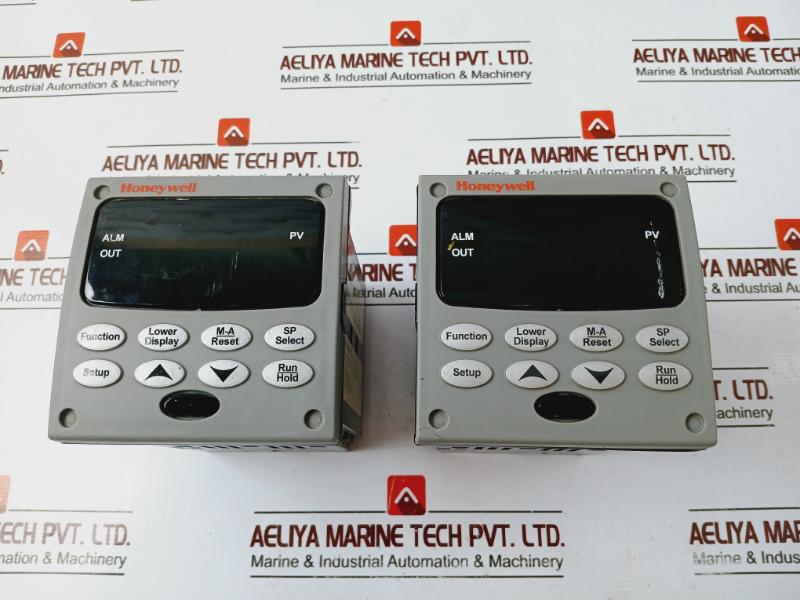 Honeywell Dc2500, Universal Temperature Controller,Udc2500 , 0-55 Deg.C