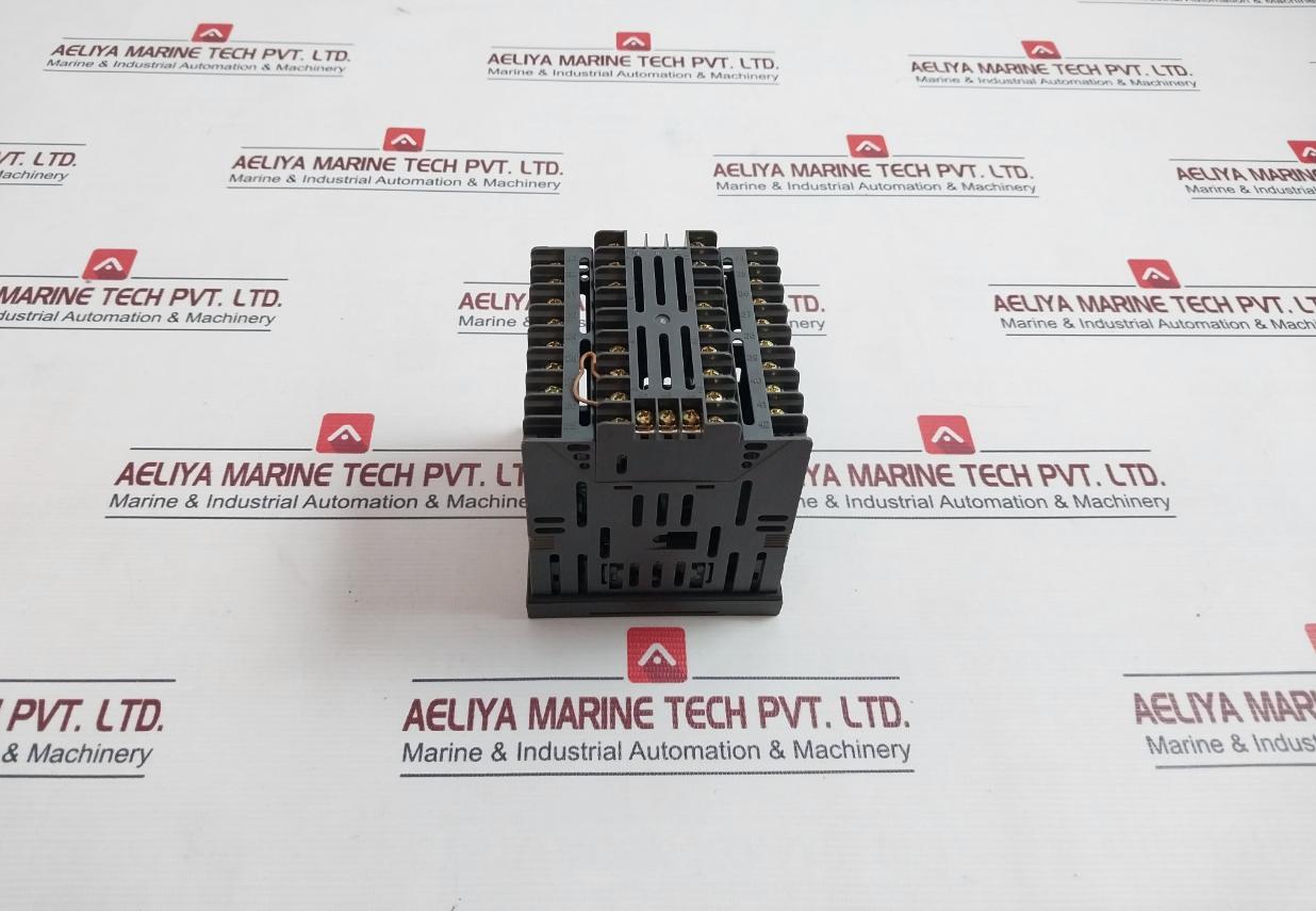 Honeywell Dcp1021000100000 Digital Controller 100-240Vac