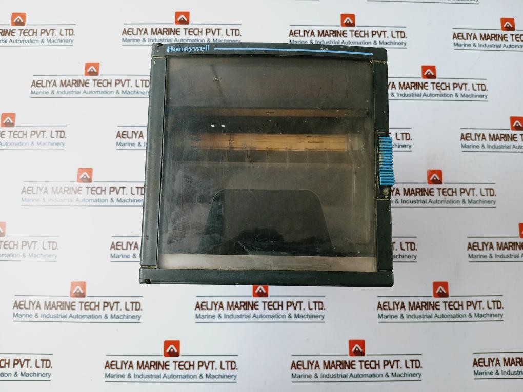 Honeywell De131-0-a-b0-0-z-1-0B,0C-ee0-000 Chart Recorder 24Vdc