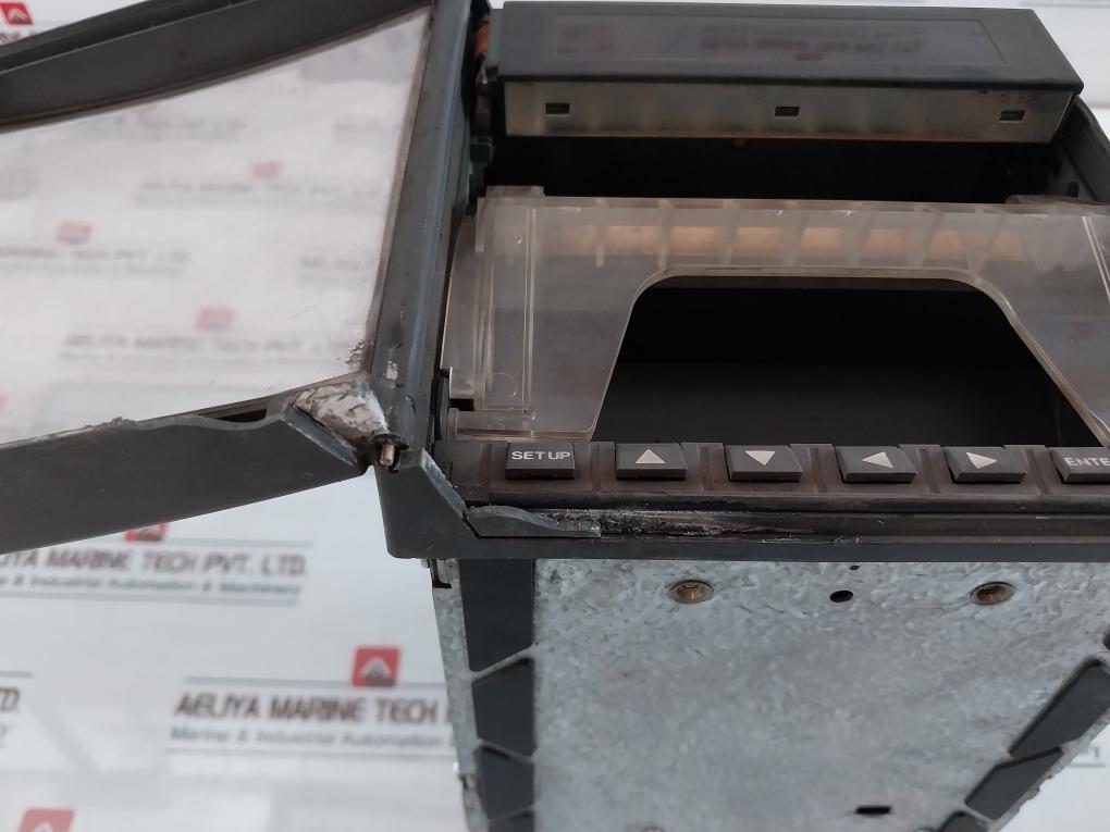 Honeywell De131-0-a-b0-0-z-1-0C-ee0-000 Chart Recorder 85-264Vac 47-63Hz 55Va