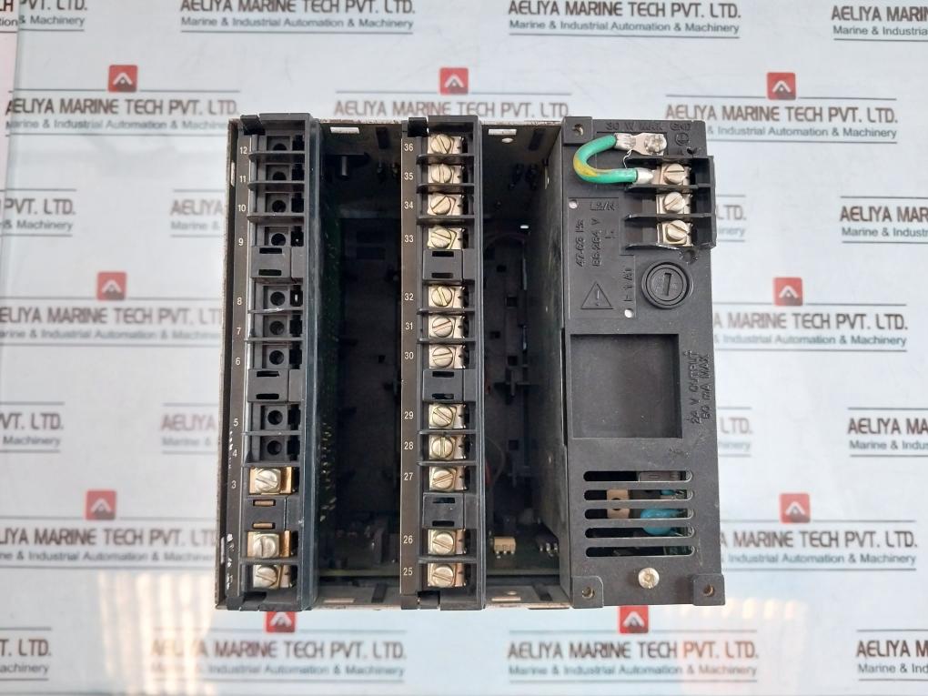 Honeywell De131-0-a-b0-0-z-1-0C-ee0-000 Chart Recorder 85-264Vac 47-63Hz 55Va