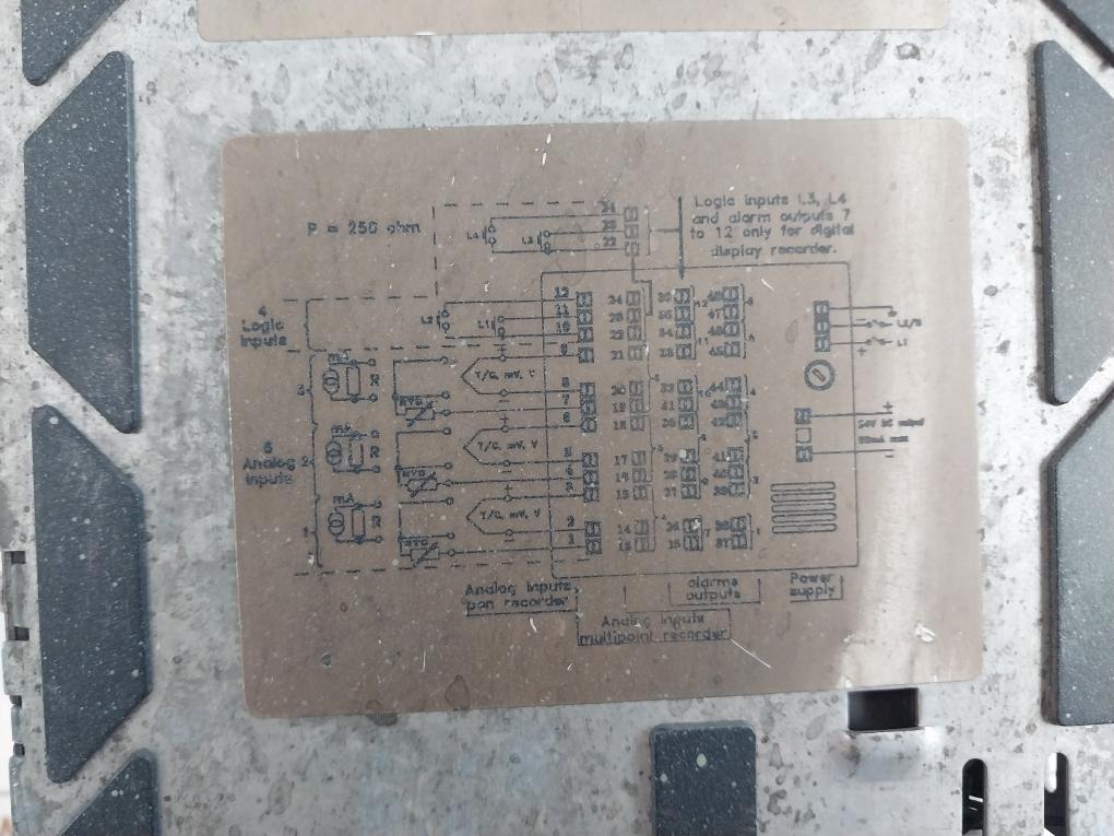 Honeywell De132-0-a-bb-0-z-1-0C-ee0-00 Chart Recorder