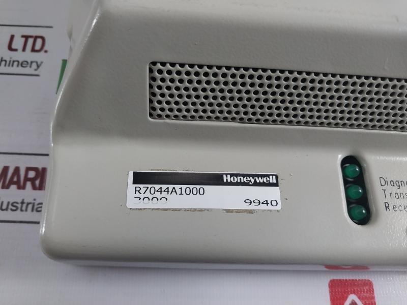 Honeywell Deltanet R7044A1000 Control Module 24Vac