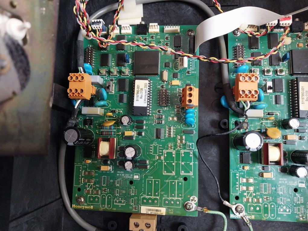 Honeywell Dr4300 Circular Chart Recorder Rev C 24V 50Ma 100-240Vac 50/60Hz 28Va