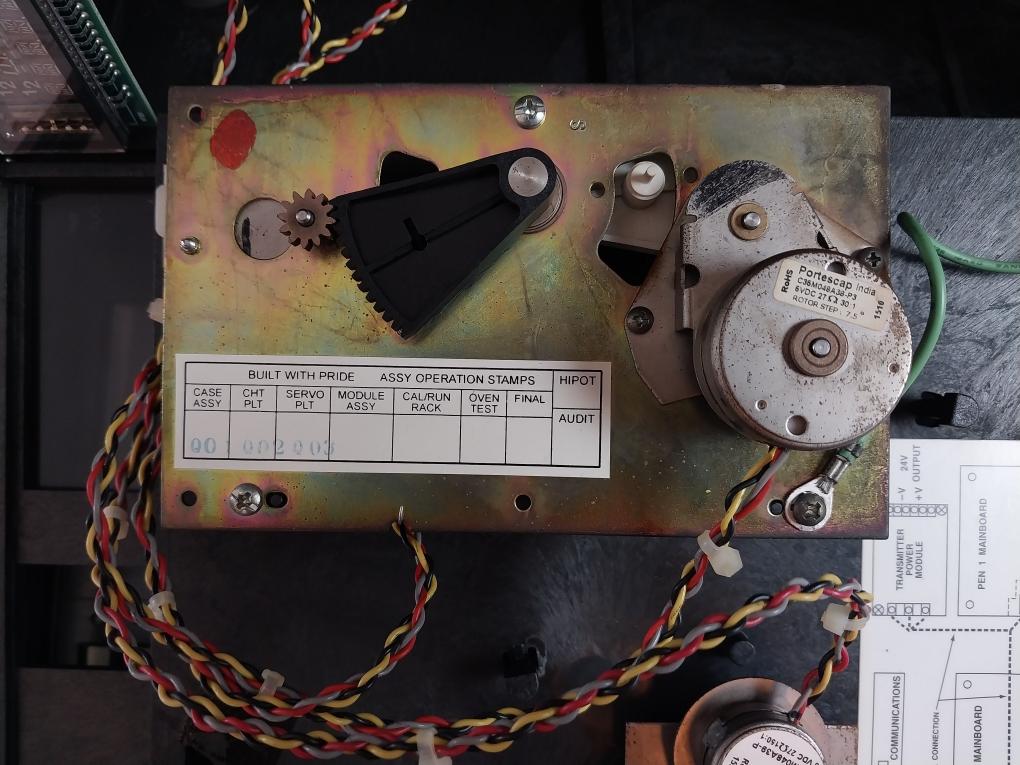 Honeywell Dr4300 Circular Chart Recorder Rev C 24V 50Ma 100-240Vac 50/60Hz 28Va