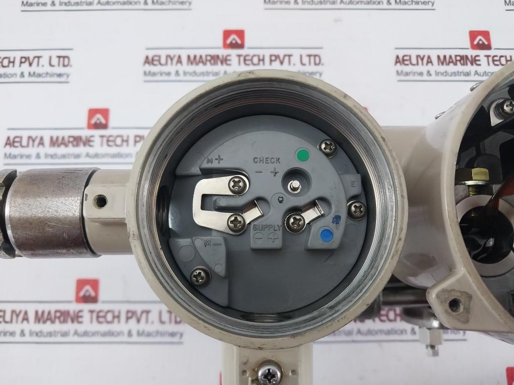 Honeywell Dstj3000 Differential Pressure Transmitter Tg240-a1Q-00000-2