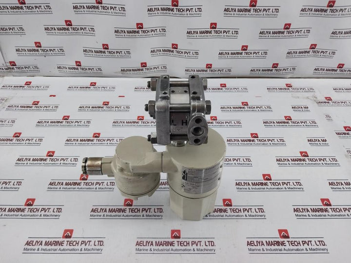 Honeywell Dstj3000 Differential Pressure Transmitter Tg240-a1Q-00000-2
