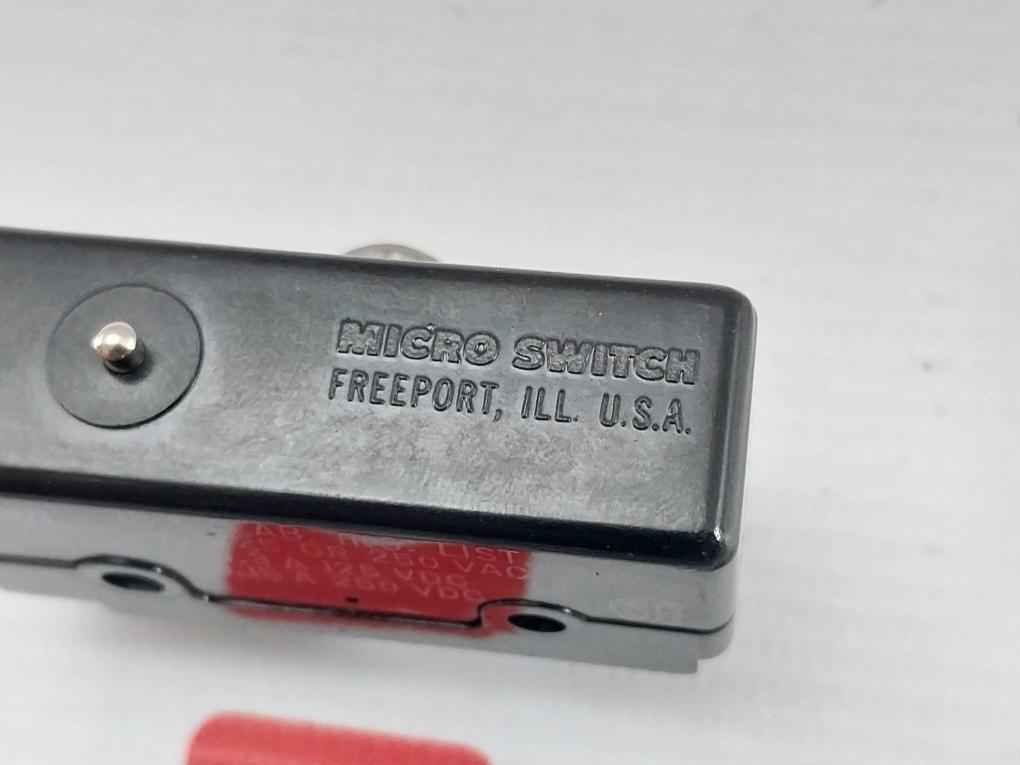 Honeywell Dt-2R-a7 Snap Action Switch Plunger 125-250V/10A