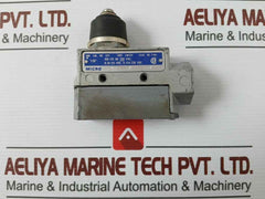 Honeywell Dte6-2Rn Micro Snap Switch