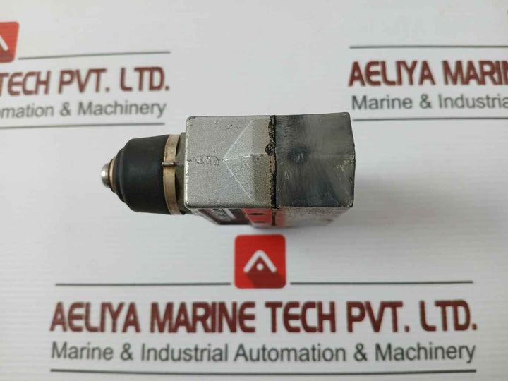 Honeywell Dte6-2Rn Micro Snap Switch