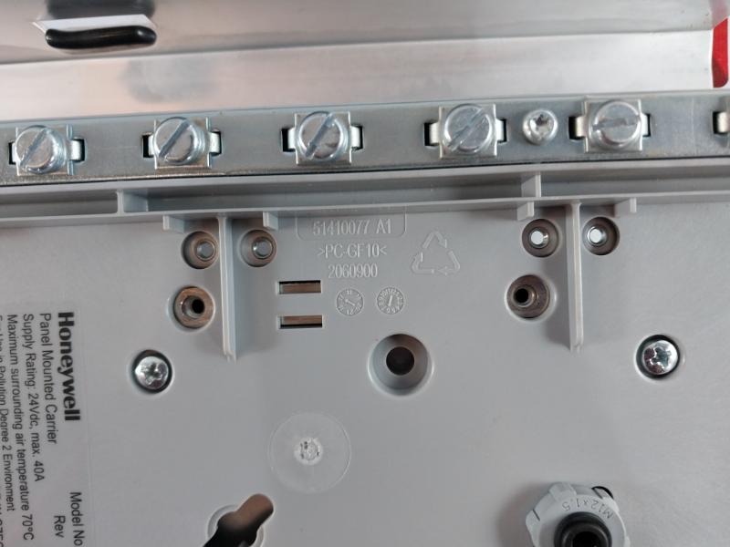 Honeywell Fc-mcar-02 Panel Mounted Carrier 24Vdc, 40A 51410077 A1 Zv1705214