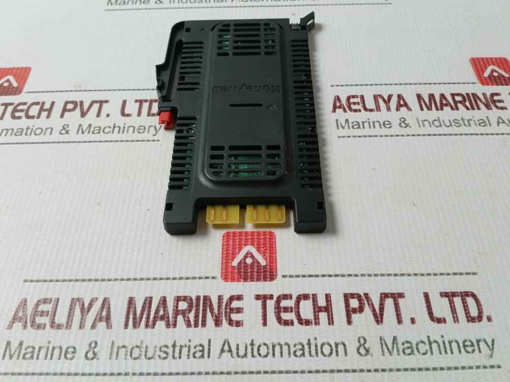 Honeywell Fc-ugda01 Digital I/o Sil2 Universal Safety Barrier Adapter 25.2v