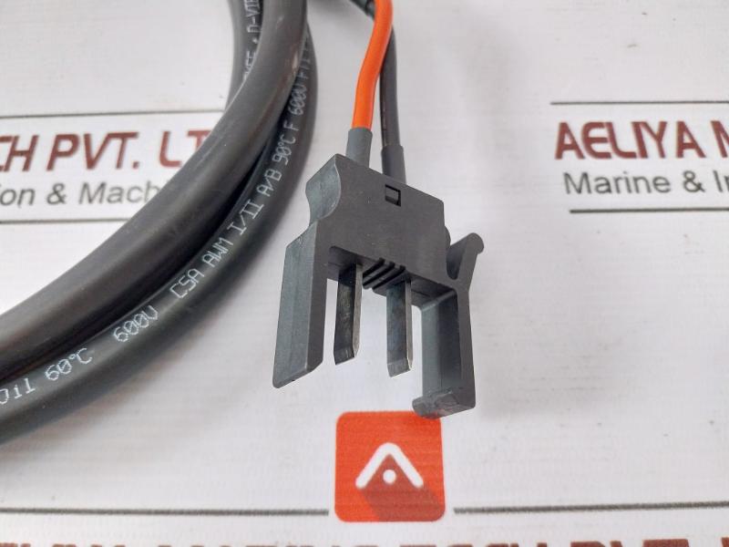 Honeywell Fs-pdc-mb24-2P Power Distribution Cable 02049106 2.5-meter