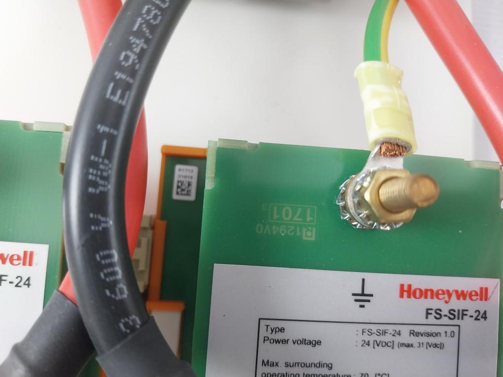 Honeywell Fs-sif-24 Feeder Unit Rev 1.0 E168320 24Vdc 4060120000 500V