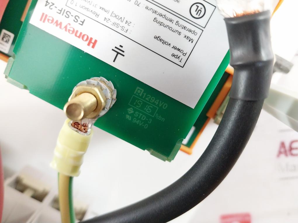 Honeywell Fs-sif-24 Feeder Unit Rev 1.0 E168320 24Vdc 6192710187 63A