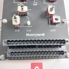 Honeywell Fs-simrusio-01 Pcb Controller Unit 24V