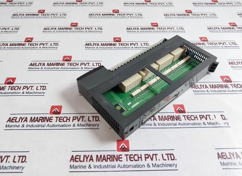 Honeywell G3Q-RY4A Programmable Logic Controller AC 220V 2A