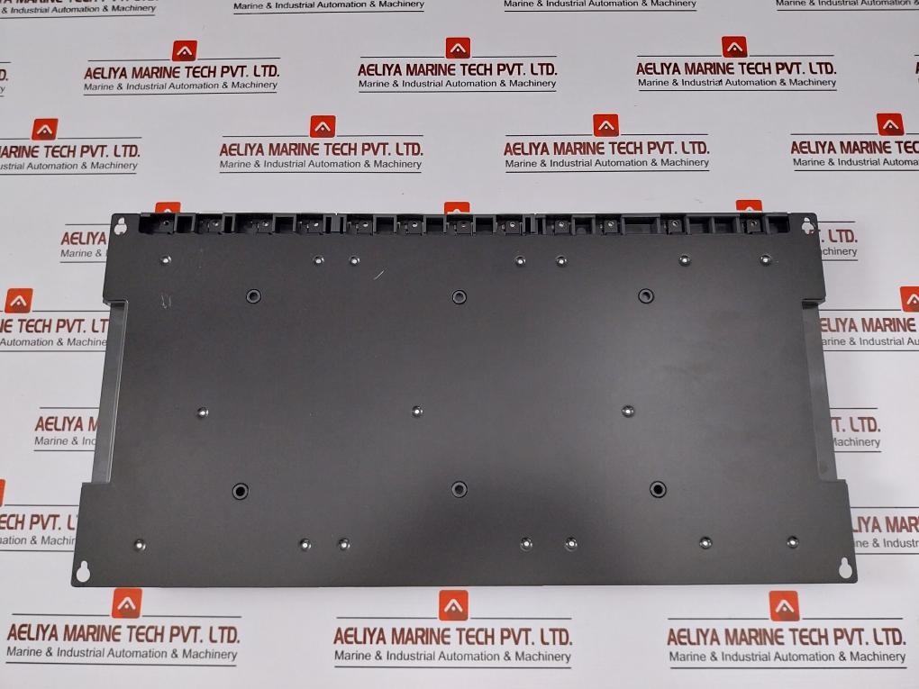 Honeywell GM3-B08R Programmable Logic Controller 46300111HW-0002