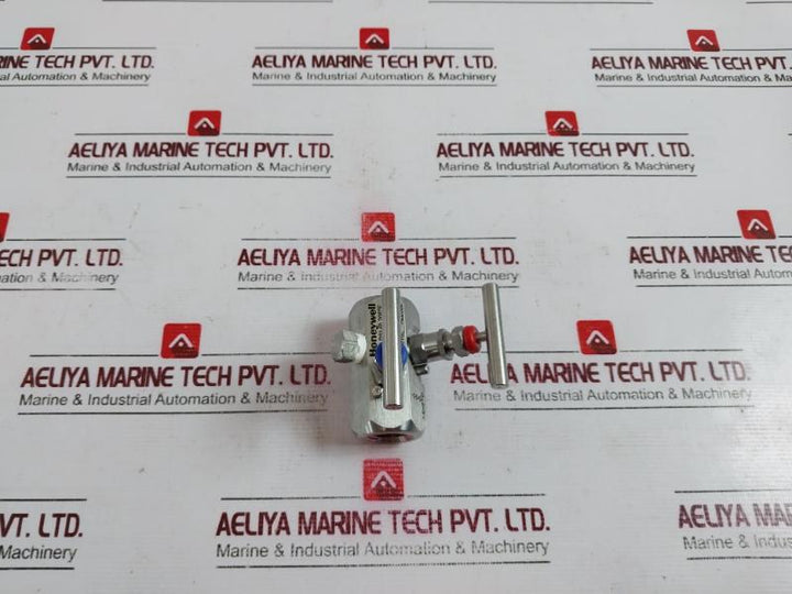Honeywell H2/f4f4tv2xld-p Block & Bleed Valve,high Pressure 6000 Psi 50128308001