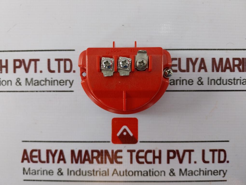 Honeywell HNWG50049839-002 Isolated Universal Transmitter Used