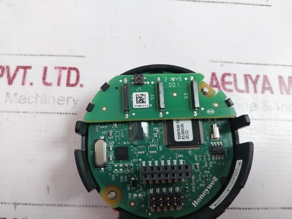 Honeywell HNWG50049849-002 HART Temperature Transmitter 50087660-002 REV B