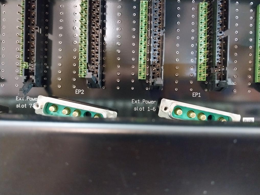 Honeywell Iochas-0001R Chassis For Redundant I/O Module Iob-0001R 0050012