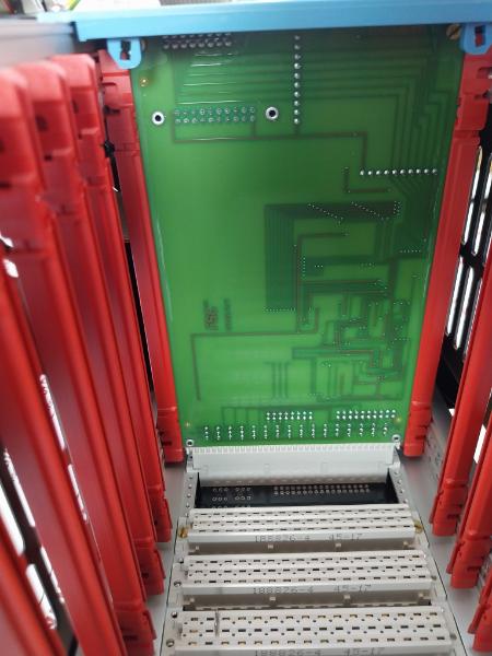 Honeywell Iochas-0001R Chassis For Redundant I/O Module 5Vdc/24Vdc/48Vdc/110Vdc