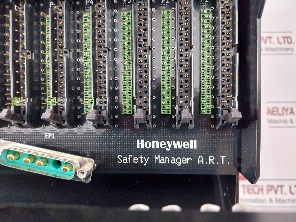 Honeywell Iochas-0002S Chassis For Non-redundant Io Modules 5-110Vdc