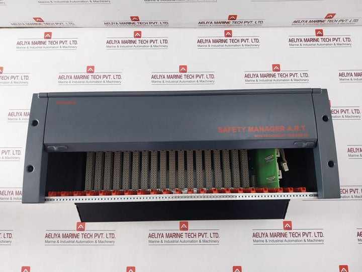 Honeywell Iochas-0002S Chassis For Non-redundant Io Modules 5-110Vdc