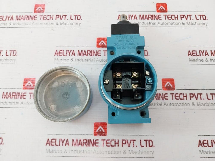 Honeywell Lsxd3K Explosion Proof Precision Limit Switch 720 Va-600 Vac Max