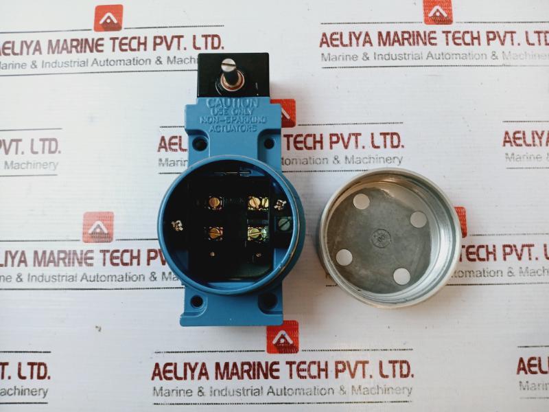 Honeywell Lsxyab3k Explosion Proof Precision Limit Switch Class I&ii 720va-600v