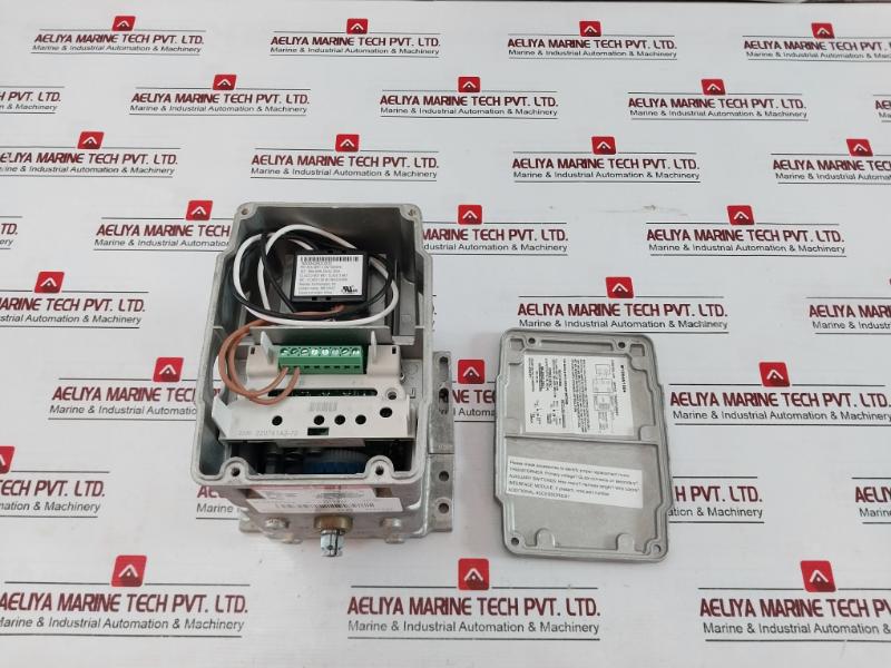 Honeywell M7284A1004 Modutrol Iv Motor Rev G 15 Va 120V 50/60Hz Series 72