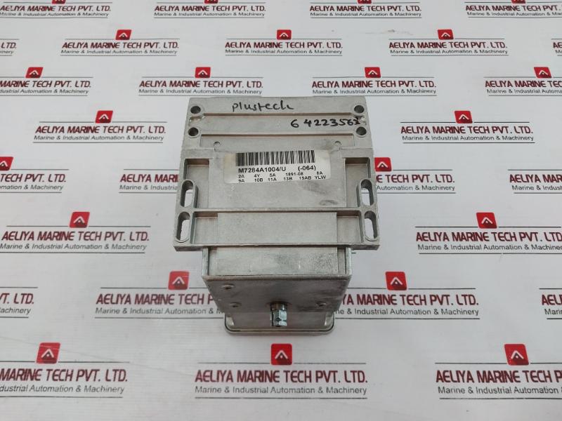 Honeywell M7284A1004 Modutrol Iv Motor Rev G 15 Va 120V 50/60Hz Series 72