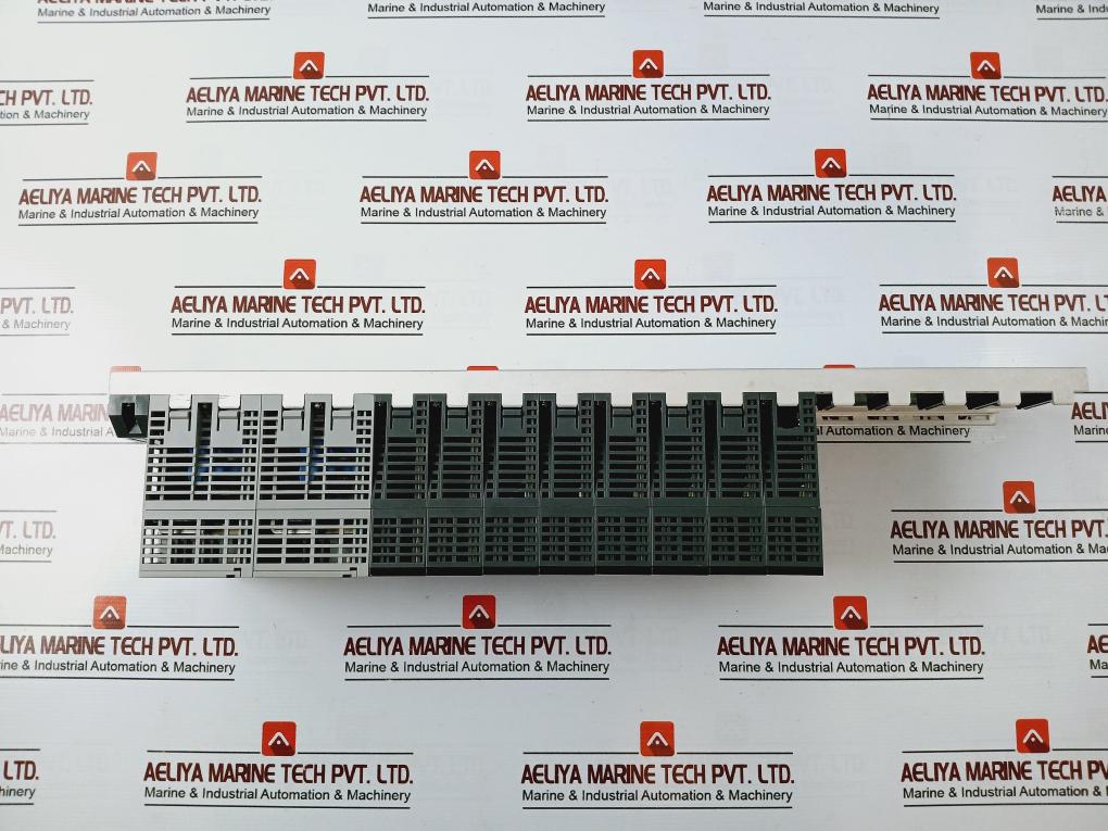 Honeywell Masterlogic200 2Mlrac22 Programmable Logic Controller Rack Module V6.0