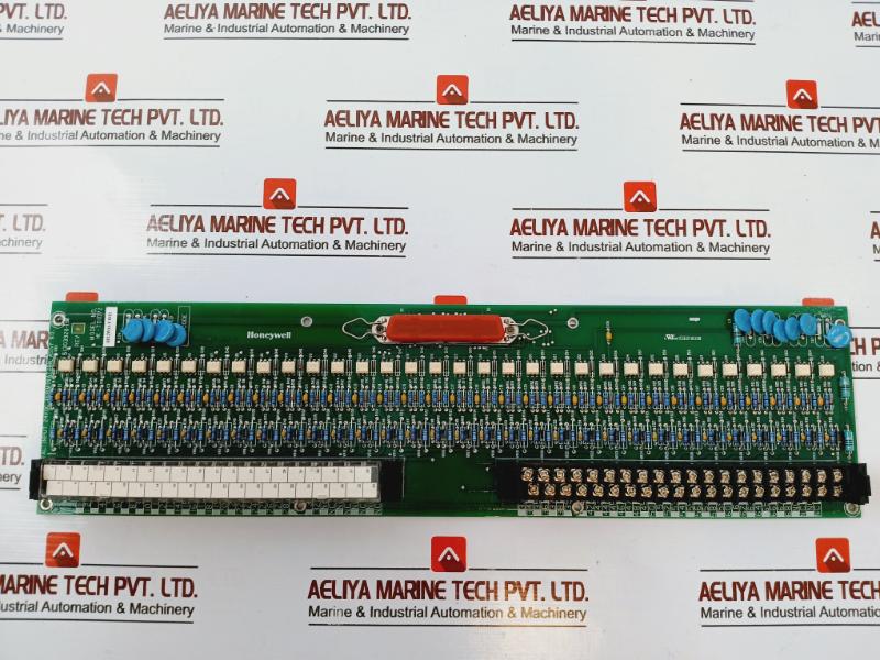 Honeywell Mc-tdid72 Digital Input 51303928-150 Rev F 51303927 24Vdc, D-10158-142