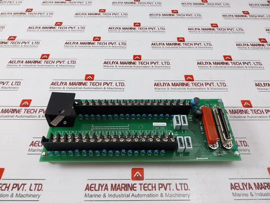 HONEYWELL MC-TDOY62 51204156-175 Digital Output 24VDC, 51204155-100 REV: B