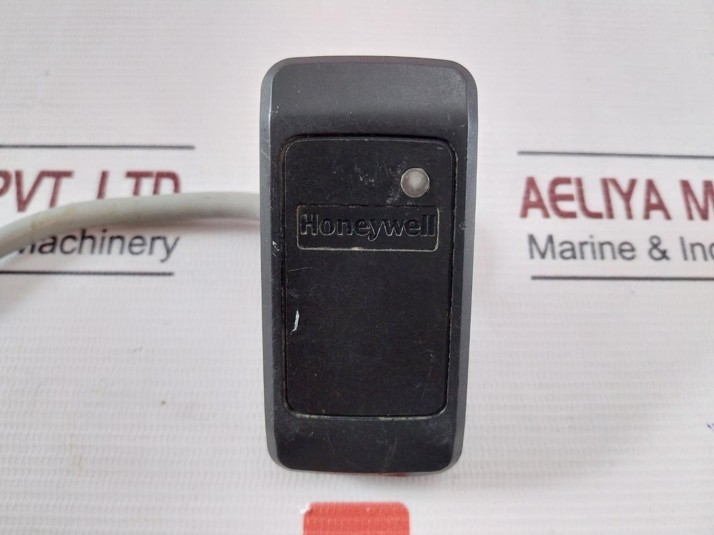 Honeywell Op10 Omniprox Cableplus Mini-mullion Proximity Card Reader Ay-k10