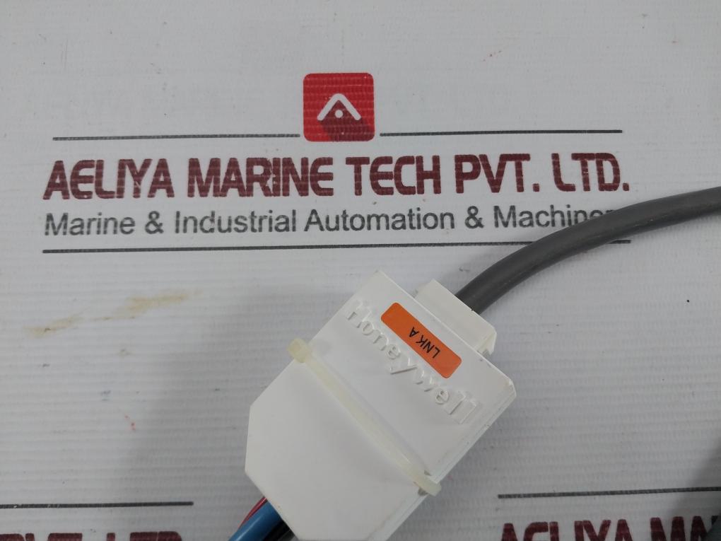Honeywell Power Cable W/Link Protector 51204126-004 Rev B