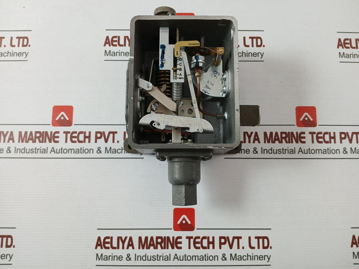 Honeywell Pp97A 1076 2 Pressure Controller 10 To 300