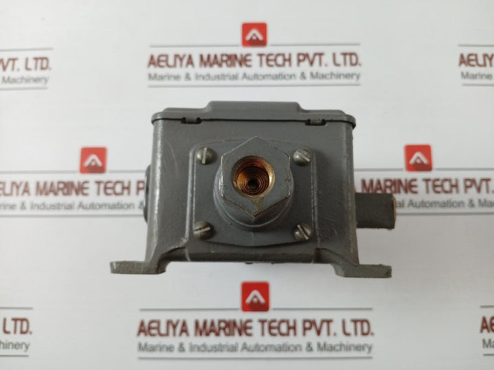 Honeywell Pp97A 1076 2 Pressure Controller 10 To 300