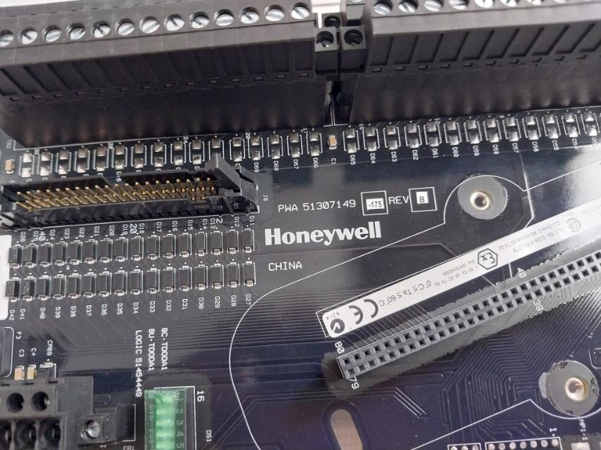 Honeywell Pwa 51307149-175 Ser 8 Do Nr Iota Digital Output Module Rev B