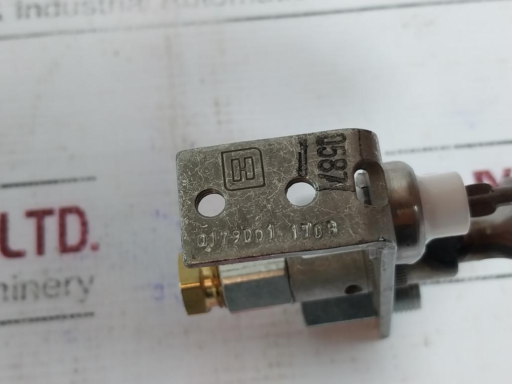 Honeywell Q179D1008 Miniature Pilot Burner Assembly Q179D 10-050-2/C5-91